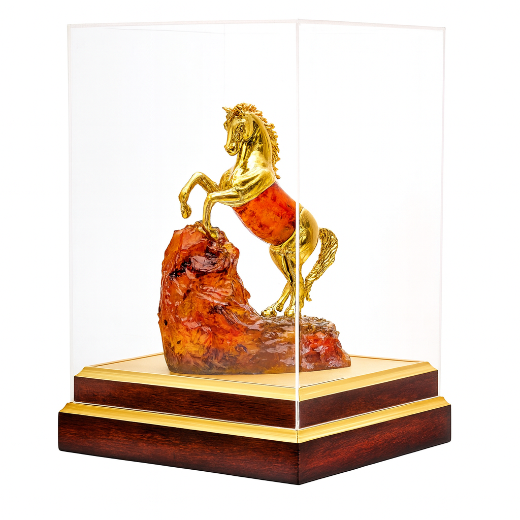 Tượng ngựa bằng hổ phách là biểu tượng của năm 2026