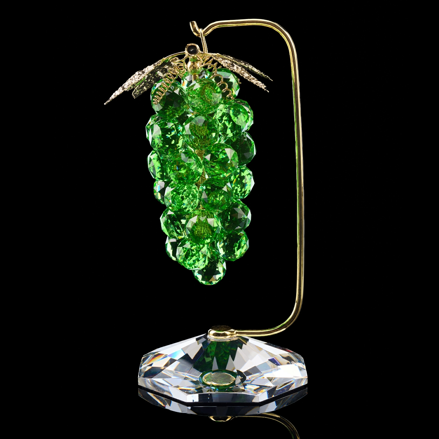 Tác phẩm điêu khắc pha lê “Những chùm nho xanh”